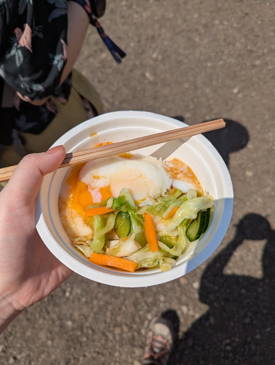 tar_mrmt's tweet image. フジロックに来る理由の8割くらいはもう回収しました  今日は朝5時までがんばります