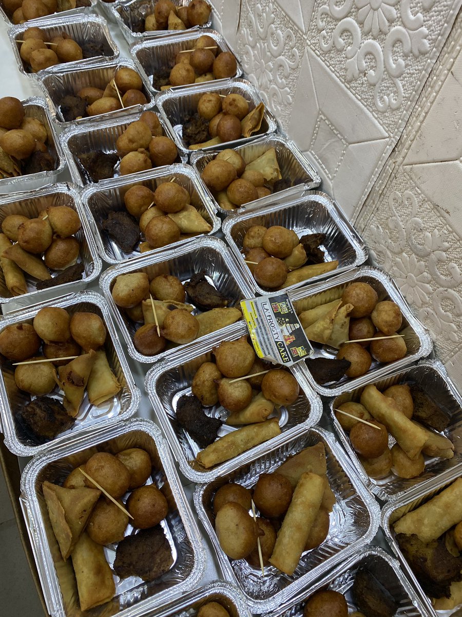 LAfrostyCake1's tweet image. Small chops available today. Send your order now
Frame 1 #1700 ( with meat )
Frame 2 #2800 ( with chicken )
Small chops in Omole phase 2, Ojodu Berger Lagos
Help engage @dammy #iyaloja #pagesbydamicommerce