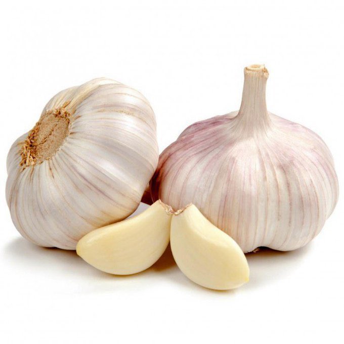 Ivermectinkart's tweet image. Chewing a clove of garlic daily drives you away from cancer, stroke and heart related diseases🧄…. It’s a must consume commodity daily❤️