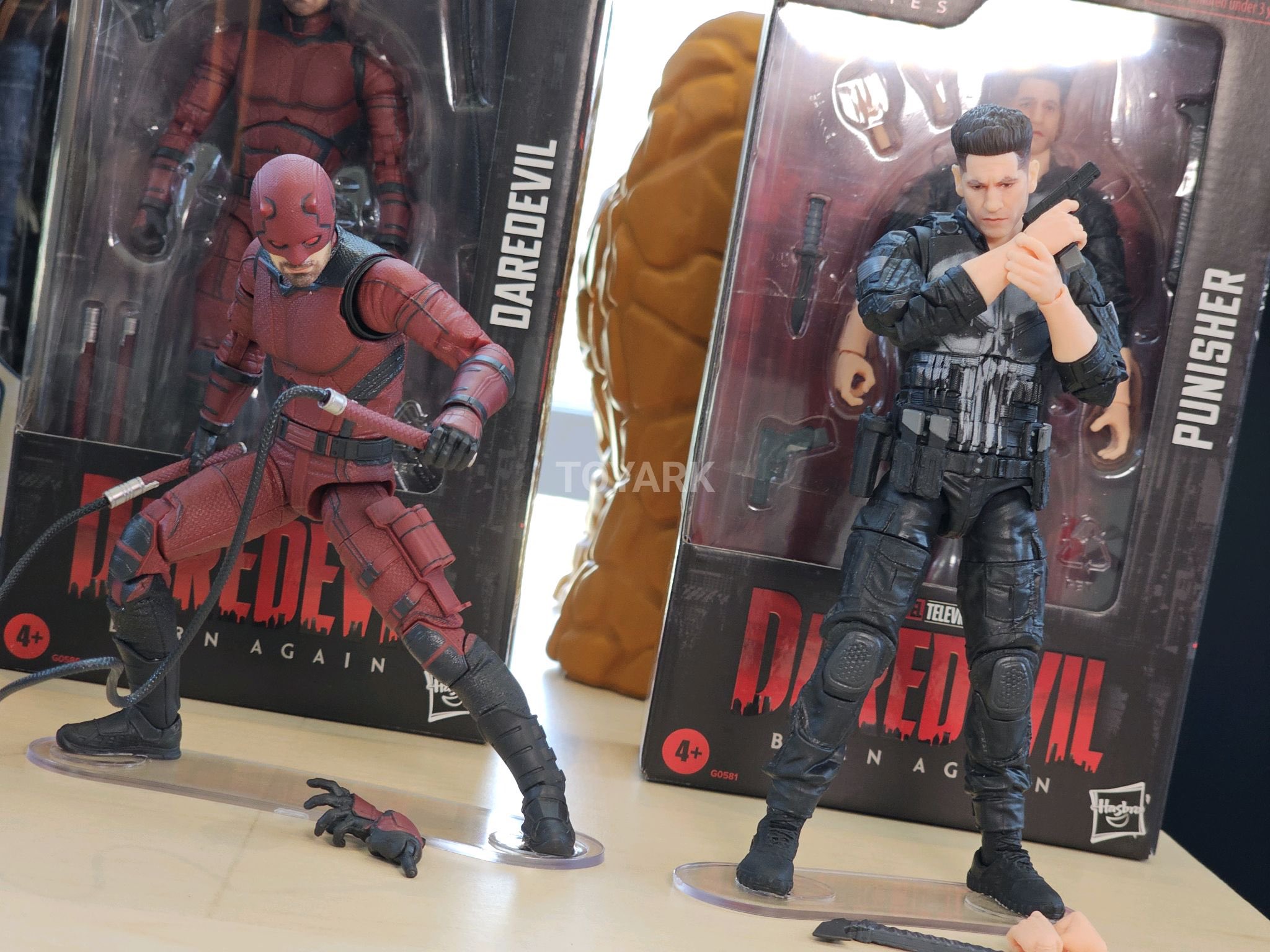 マーベルレジェンド パニッシャー＆ブッシュ・ワーカー デアデビル等 Amazon.co.jp: マーベル レジェンドシリーズ パニッシャーと