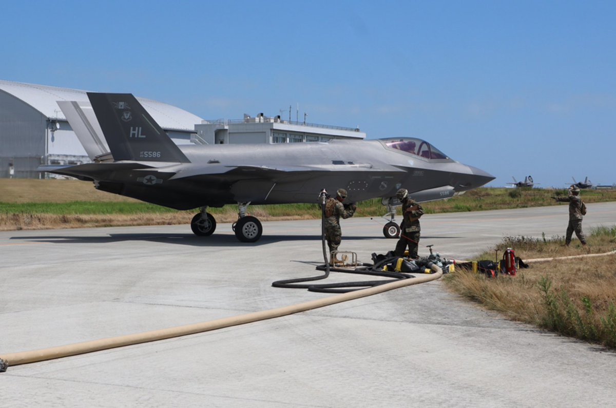 JASDF_PAO's tweet image. #航空自衛隊 は現在 #REFORPAC25 に参加しています。空自機が米海兵隊岩国航空基地に展開、米軍機が百里、小松、松島基地の各空自基地に展開し、給油等を実施しました。空自は米軍と連携し、今後も #日米同盟 の抑止力・対処力を強化してまいります。🇯🇵🇺🇸💪
#FOIP #自由で開かれたインド太平洋