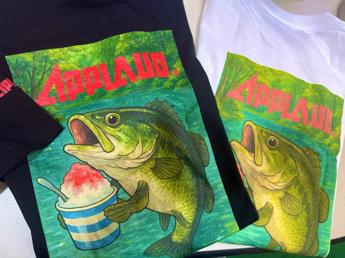 APPLAUD広報部 (@applaud_pr) on Twitter photo \ 🌻夏休みプレゼント企画🌻 /
あのブラックバスが🐟🍧
Tシャツになりました〜!
背中にでっかくドーンと載せちゃいました🙌
袖にもAPPLAUDのロゴ入りだよ🚗
抽選で2名にプレゼント🎁
☆応募方法
①<a href="/APPLAUD_PR/">APPLAUD広報部</a> をフォロー
②この記事をいいね&リポスト
☆応募期間
7/25(金)17:00〜7/31(木)17:00 \ 🌻夏休みプレゼント企画🌻 /
あのブラックバスが🐟🍧
Tシャツになりました〜!
背中にでっかくドーンと載せちゃいました🙌
袖にもAPPLAUDのロゴ入りだよ🚗
抽選で2名にプレゼント🎁
☆応募方法
①<a href="/APPLAUD_PR/">APPLAUD広報部</a> をフォロー
②この記事をいいね&リポスト
☆応募期間
7/25(金)17:00〜7/31(木)17:00