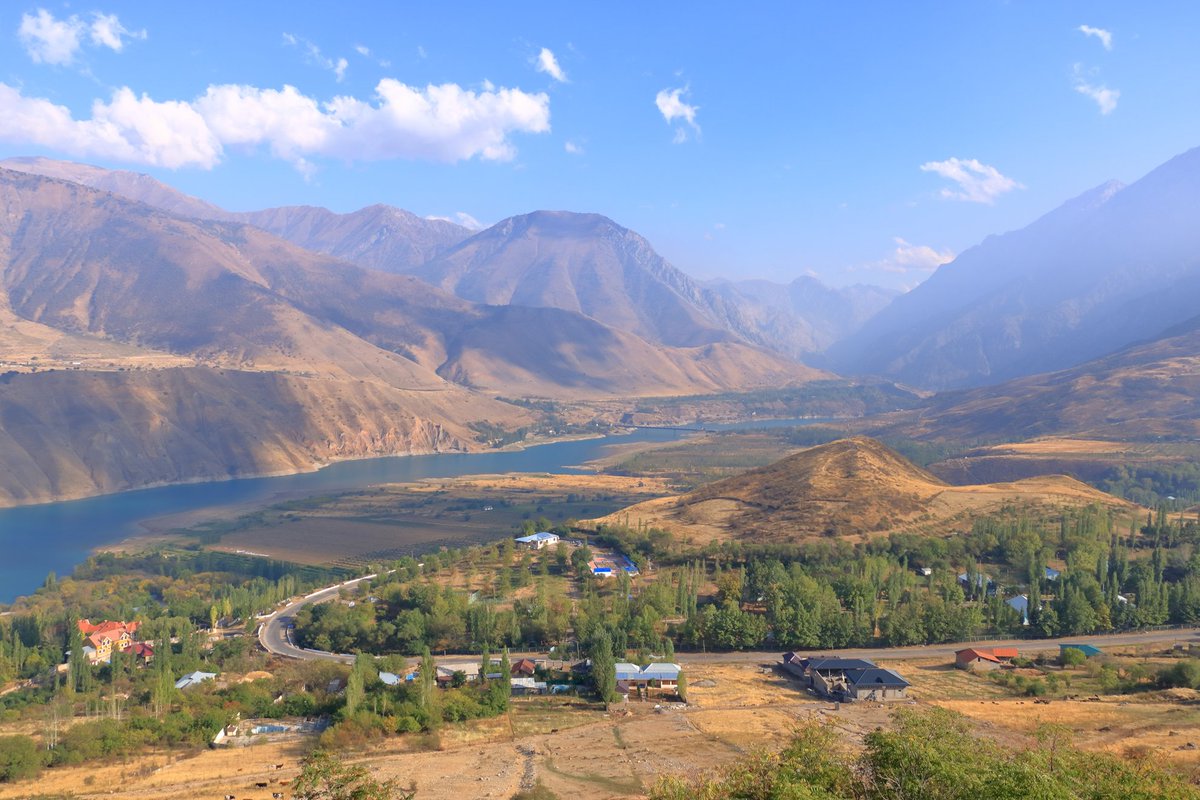 UNECE's tweet image. Sound #airpollution emissions data is the 1st step in designing effective emission reduction policies. @UNECE is continuing to work with states including #Uzbekistan to improve emissions reporting and support towards ratification of the #AirConvention
➡️unece.org/media/news/403…
