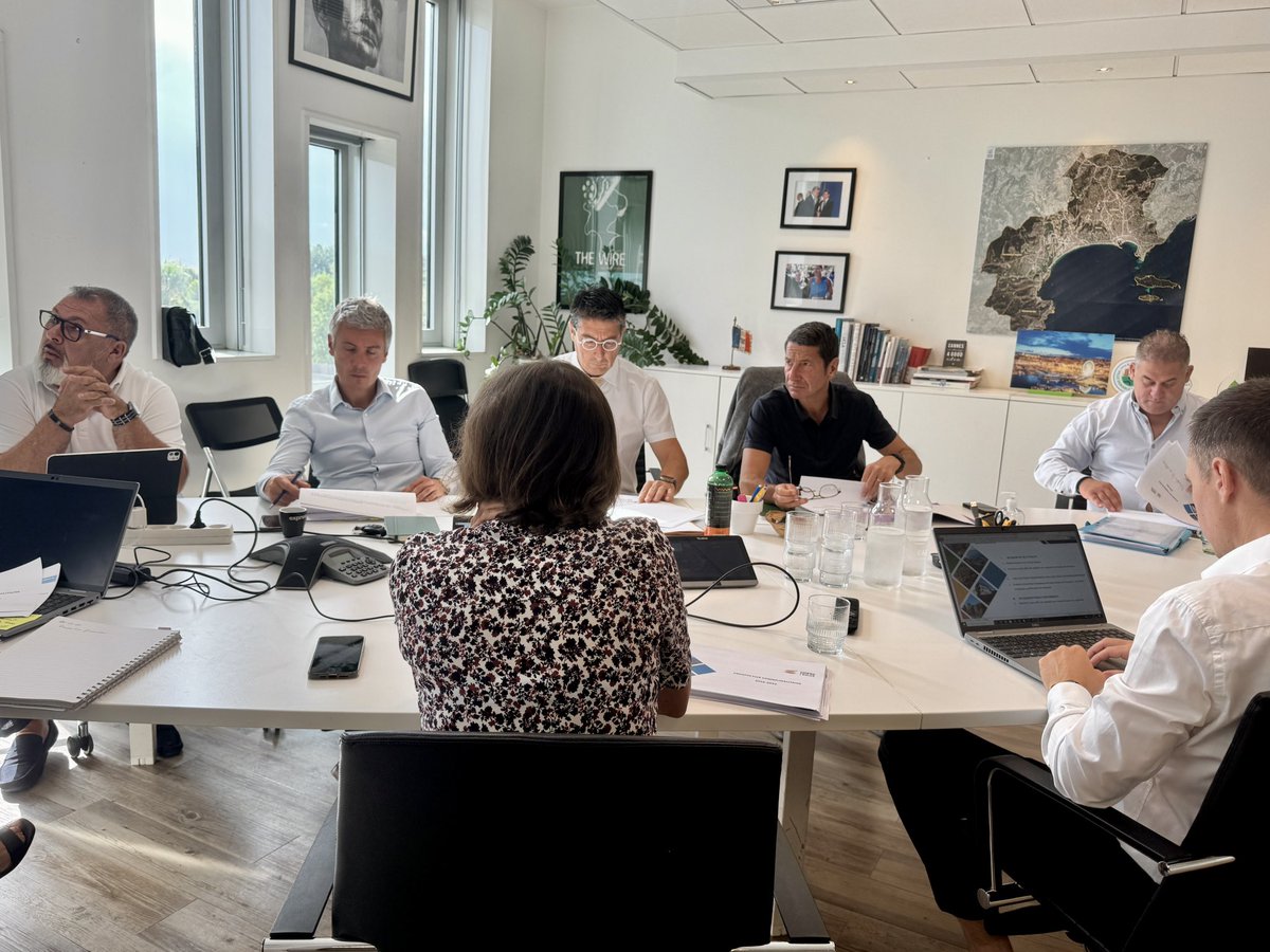 CACPLOfficiel's tweet image. Réunion de travail à l’Agglomération #CannesLérins avec @davidlisnard et les équipes intercommunales.
✅ Après l’analyse de la trajectoire financière la semaine dernière, place aujourd’hui à l’arbitrage de fond sur l’ensemble des projets portés par l’Agglo.