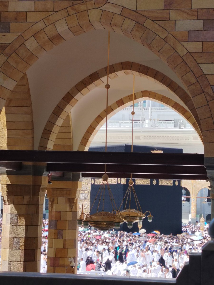 #صباح_الخير
...
من أرض الحرمين و مسرى سيد الثقلين
أدعوا الله أن يسعدكم سعادة الدارين و أن
 يجعلكم قريرين العين لا تشكوا هماً ولا
 حزناً ولا دين
يسعدلي جوكم 
#جمعة_مباركة_طيبة
#صباح_الخير_والسعاده_للجميع