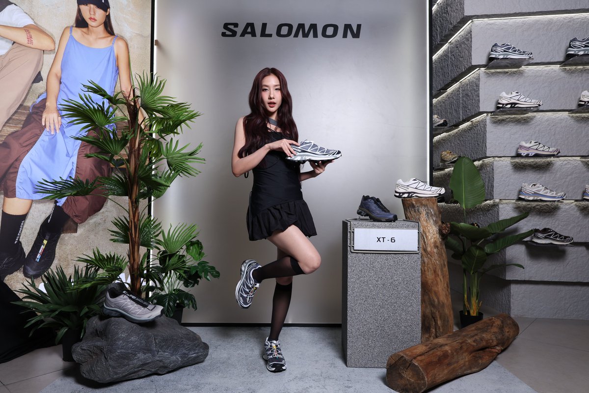 mayaonline2002's tweet image. SALOMON  จัดงาน ‘XT-6 TRAILBLAZE YOUR STYLE’ โดยมีเหล่าศิลปินผู้ทรงอิทธิพลทางสไตล์อย่าง นานิ-หิรัญกฤษฎิ์ #hirunkit_ , เอมี่-ทสร #emiamily โจริญ #Jorin4EVE มาร่วมถ่ายทอดและสะท้อนตัวตนอันเด่นชัดผ่านความงามที่เป็นเอกลักษณ์ของ XT-6 สีใหม่ และ Model ใหม่ XT-6 Shadow ได้อย่างสมบูรณ์แบบ…