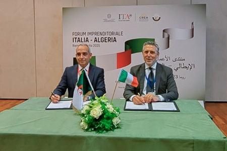 SatelliteProME (@satelliteprome) on Twitter photo Sparkle and Algérie Télécom sign MoU for new subsea cable satelliteprome.com/news/sparkle-a…
<a href="/Algerie_Telecom/">Algérie Télécom</a> #Sparkle #subseacable #submarinecable Sparkle and Algérie Télécom sign MoU for new subsea cable satelliteprome.com/news/sparkle-a…
<a href="/Algerie_Telecom/">Algérie Télécom</a> #Sparkle #subseacable #submarinecable