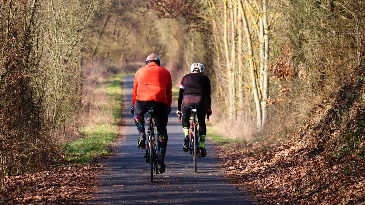 midgov's tweet image. Thanks to all who’ve completed our transport survey! 🚲🚗🚶 We still want your views on travel in Midlothian—walking, cycling, driving, public transport & more. Help shape the final plan. 🗣️ Have your say: midlothian.gov.uk/transportsurvey