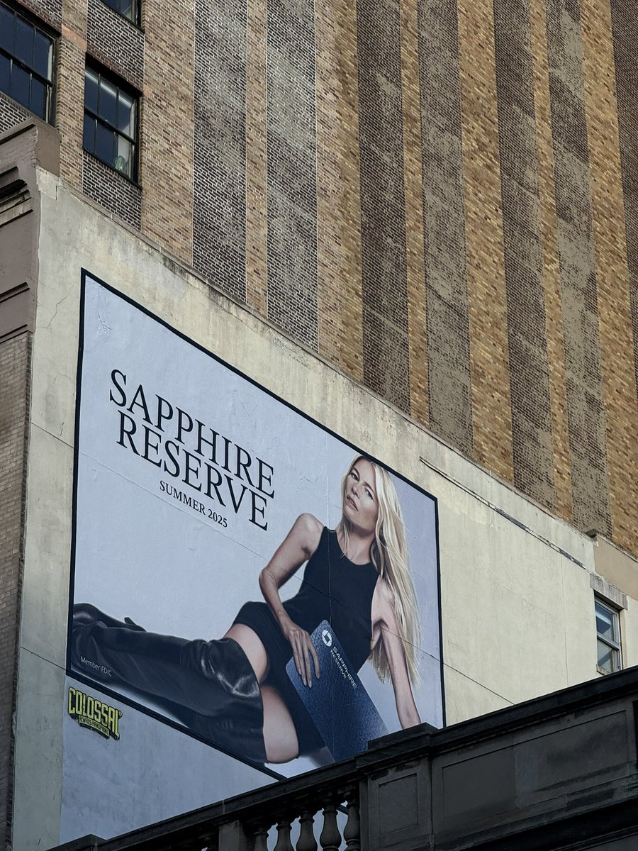 nakshlife's tweet image. Credit card Ads in NYC.
Kya bolte ccgeeks India me branding change ki zarurat hai? 😀
@imYadav31 @RewardsMaverick @ccg33k @CCMiles2Go