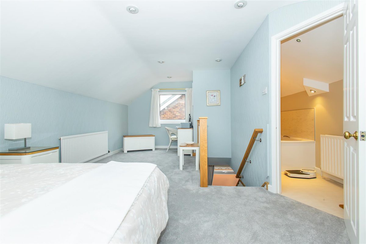 ✨Property of the Week✨

Presented in outstanding condition, this bungalow has been extended with a dormer conversion.

🛏️3 Bedrooms
🔪Dining Kitchen with Island
🛁En-Suite to Master
🌼Stunning Garden

For details contact our Garforth branch today
emsleysestateagents.co.uk/property-detai…