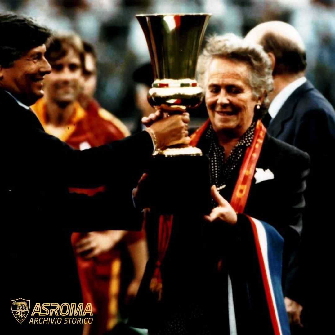 ASRomaEN's tweet image. 🗓️ Flora Viola was born on 25 July 1921
She took over the club following the death of Dino Viola, becoming the first female president in Serie A.
Flora was our president when we won the Coppa Italia in 1991 🏆
💛 Our love for you will always be present ❤️
#ASRoma