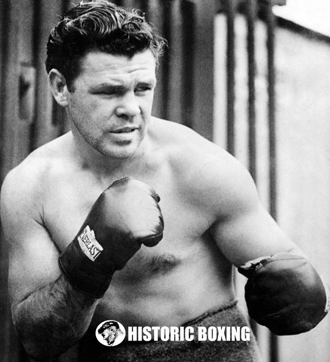 BoxerJoeGrim's tweet image. Former welterweight + middleweight world champ Mickey Walker took little over a minute to KO heavyweight Salvatore Ruggirello at Dreamland Park, Newark, #OTD in 1932. The "Toy Bulldog" floored his foe with ease despite conceding over 35lbs in weight + several inches in height.