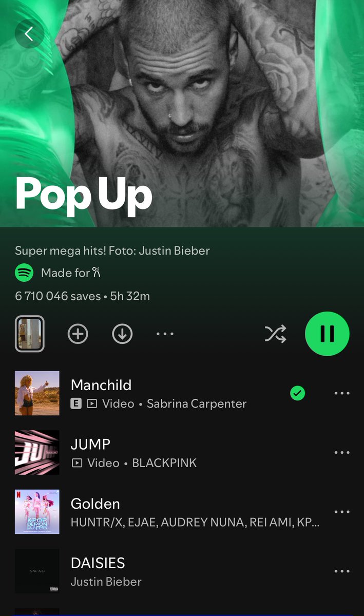 txtlov's tweet image. THEY ARE ALSO PUSHING UPSIDE DOWN KISS ? THEY ARE FINALLY DOING THE BARE MINIMUM