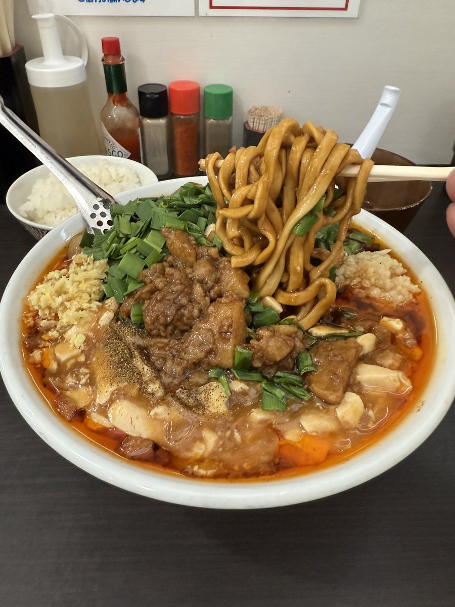 yama_sho_007's tweet image. 元祖スタミナ満点らーめんすず鬼狭山ヶ丘分店
笑店スタ満 TP全部 ニラ ぽん玉 小ライス少なめ
また来週行けるか怪しいので週2スタ満
最近1週空けて週2のペースになってきた
@sutaman_bunten