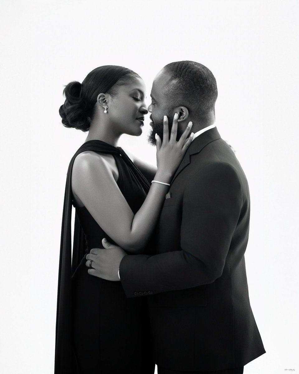 theolu_bori's tweet photo. We create Timeless pictures 📸
Feranmi + Loka’s Prewedding 

Curating timeless love stories one frame at a time  📸 https://t.co/vxbIvrTDXI