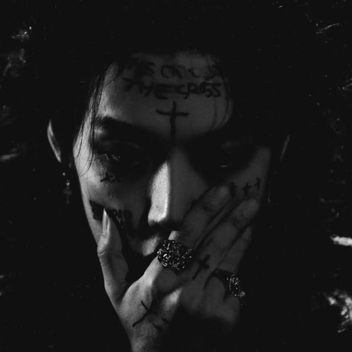 #NewProfilePic #ELCAPITXN #DJ_EL_CAPITXN 😈🖤🐬