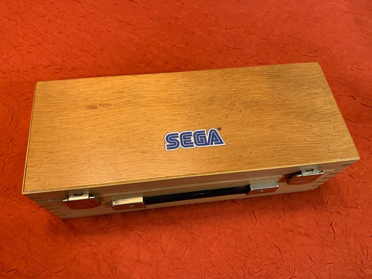 CombyLaurent1's tweet image. The problem with having too many things in your collection is that you forget what you have. I just discovered that I had this SEGA Pétanque set!