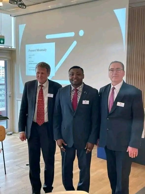 Purpledragon73's tweet image. Breaking:
Update from Finland! 💃💃💃💪🏻💪🏻🦅
There's no evidence to hold on #Simonekpa on arms purchase charges, said the Judge!
Big wins for the people of BIAFRA!
#followersreelsfypシ゚viralシfypシ゚viralシal