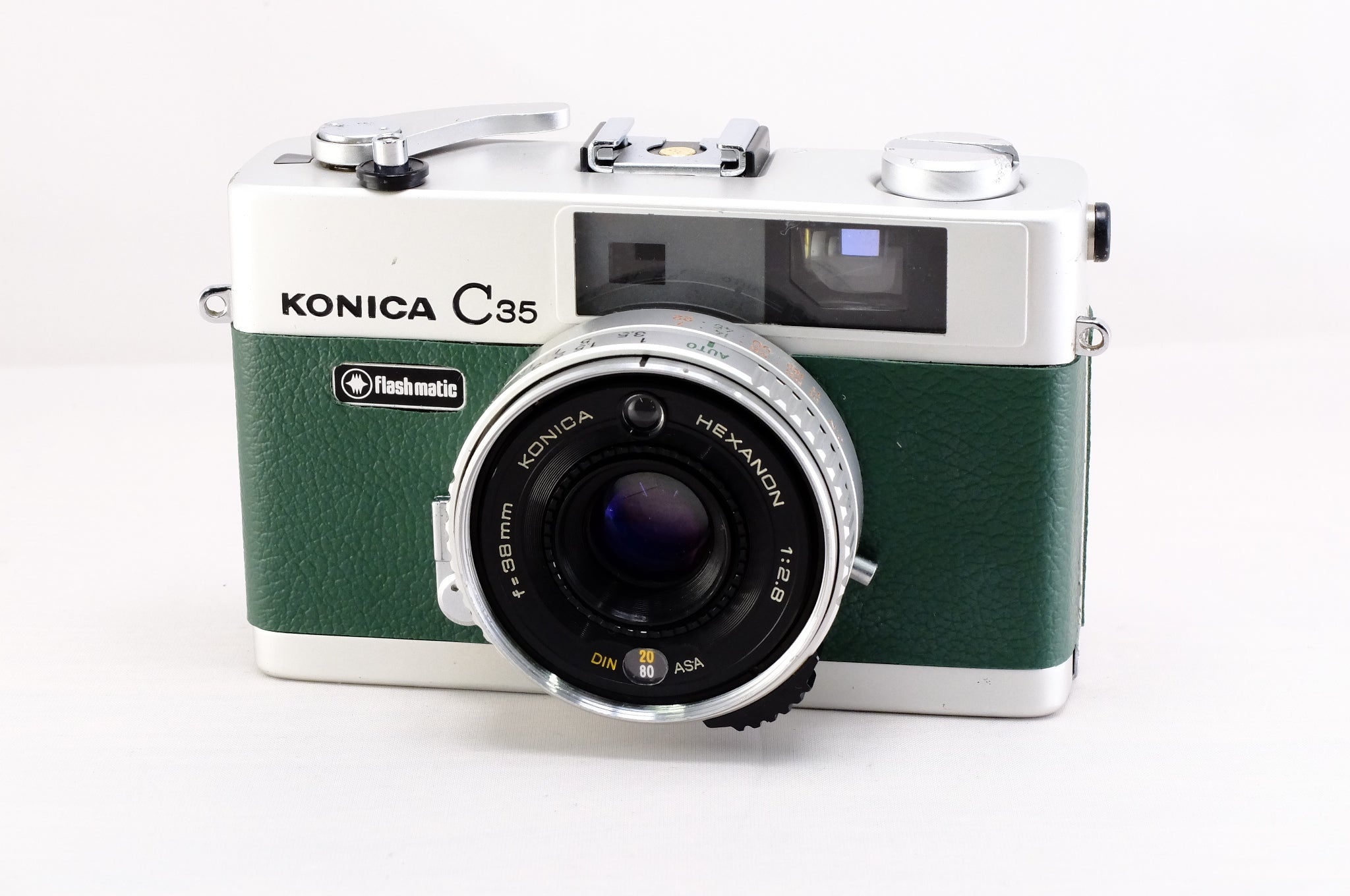 Konica C35 Flashmatic 整備品 Konica】C35 Flashmatic(Off white) ＊整備品 [1957728858641]