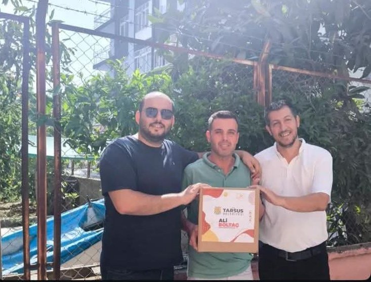 Zekeriya Say (@zekeriya_say) on Twitter photo Araç kurumdan..
*
Bütçe belediyeden..
*
Ağalık, CHP'li Tarsus Belediye Başkanı Ali Boltaç'tan..
*
Geriye, milletin parasıyla alınan erzak kolisini yemek, CHP'li delegelere kalıyor...
*
Devletin parasını bir partinin kongresi için kullanmak ne kadar etik?<a href="/eczozgurozel/">Özgür Özel</a> Araç kurumdan..
*
Bütçe belediyeden..
*
Ağalık, CHP'li Tarsus Belediye Başkanı Ali Boltaç'tan..
*
Geriye, milletin parasıyla alınan erzak kolisini yemek, CHP'li delegelere kalıyor...
*
Devletin parasını bir partinin kongresi için kullanmak ne kadar etik?<a href="/eczozgurozel/">Özgür Özel</a>