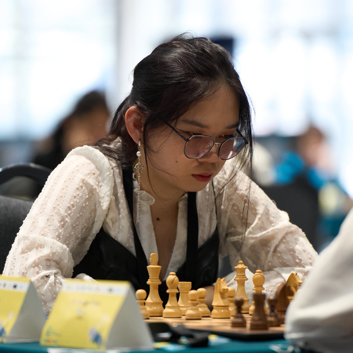 OnTheQueenside's tweet image. Today, Zeinep Sultanbek (2067) faces GM Richard Rapport (2715)! 😱
The lowest-rated woman to beat a super-GM is Anna Zatonskih at 2424! The lowest I can think of is Xue Haowen at 2335!
Good luck Zeinep! 😅
lichess.org/broadcast/oske…
📷: Y Kim; M Walusza
#chess #womeninchess