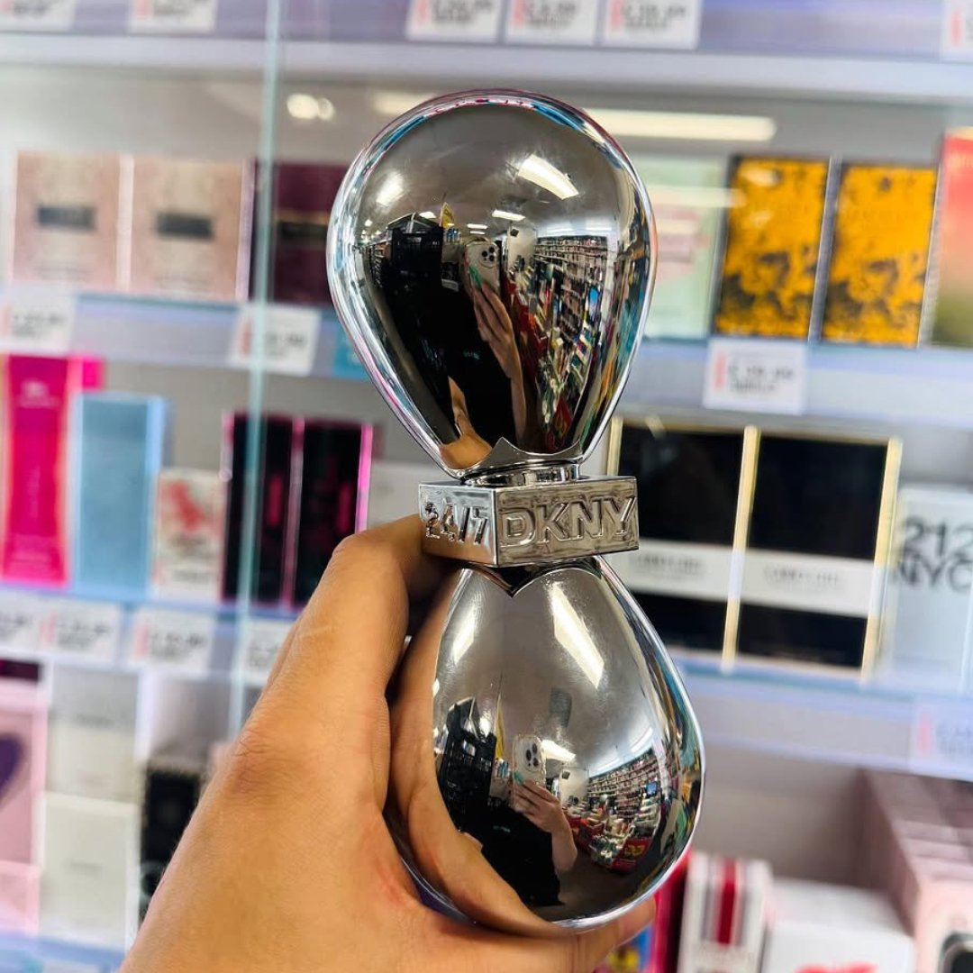 SaversHB's tweet image. The scent that never clocks out! DKNY 24/7 is fresh, bold, and made to move with you! 😍

Now available at Savers👉 buff.ly/Hiz5a82

#dkny #perfume #savers #savershaul