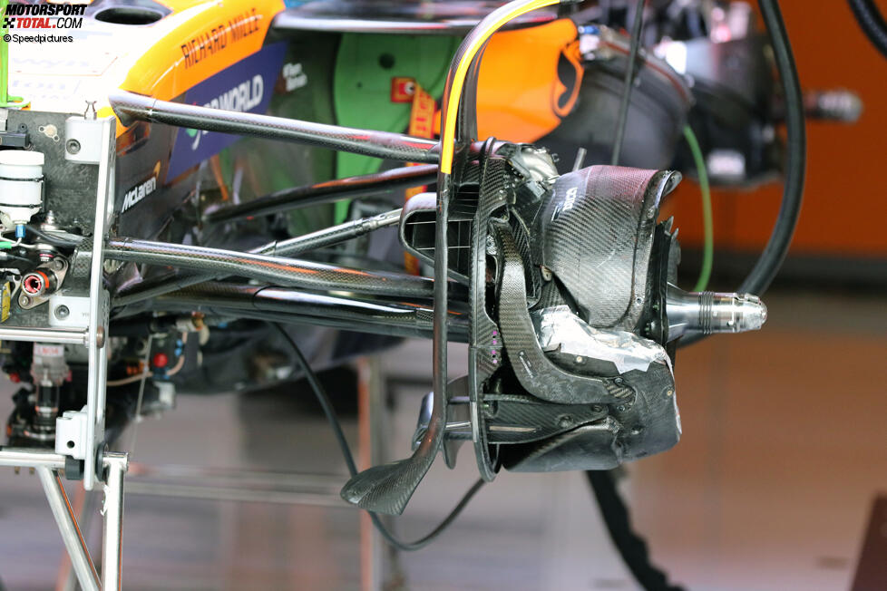 SalaStampRacing's tweet image. #F1BelgianGP Some pics from SpaFrancorchamps garages #TechF1 (📸MotorsportTotal/NextgenXpb) #F1