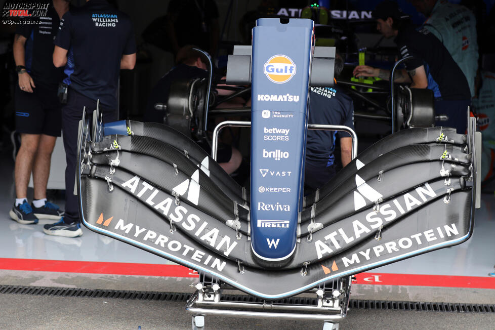 SalaStampRacing's tweet image. #F1BelgianGP Some pics from SpaFrancorchamps garages #TechF1 (📸MotorsportTotal/NextgenXpb) #F1
