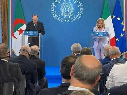 في أخر تصريحاته في لقاء صحفي جزائري  قال تبون : أن الجزائر خسرت مال قارون على الصحراء الغربية والبوليساريو دون أن تحصل على شيئ