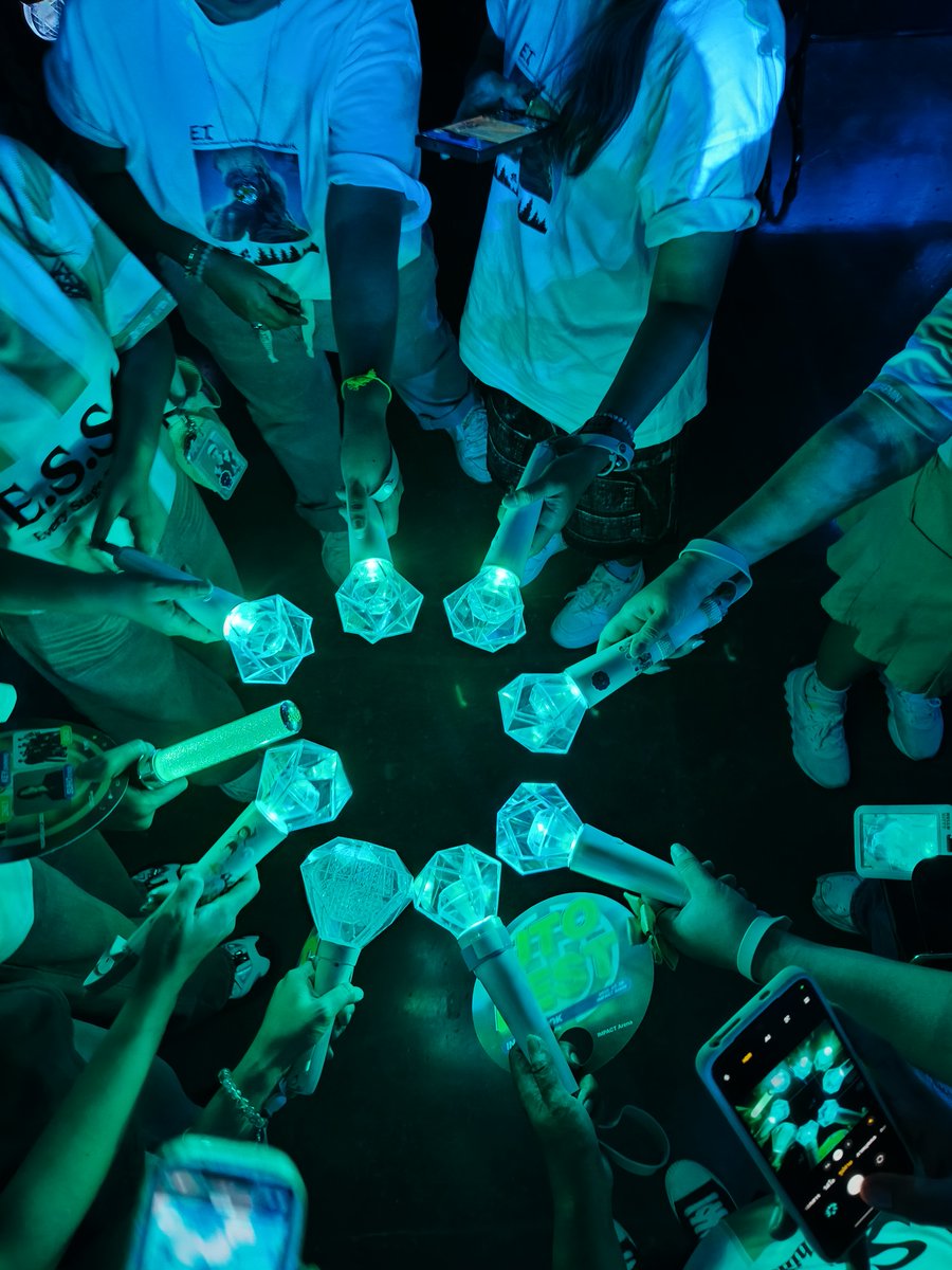 5HINeeSupportTH's tweet photo. รูปภาพ 25 หน่วย เพิ่มเติมจ้า ^___^
 
https://t.co/PdA3ZI6cP4

#UTOFEST #UTOFESTTH 
#UTOFESTTHxKEY 
#SHINee #KEY https://t.co/q6vRnJsfSi