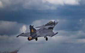 RAeSTimR's tweet image. Are fighter pilots heading for extinction with AI? Food for thought from @HelsingAI on the sidelines of #GlobalAirSpaceChiefs with @gregbagwell (Telegraph £) #avgeek #defence telegraph.co.uk/news/2025/07/2…