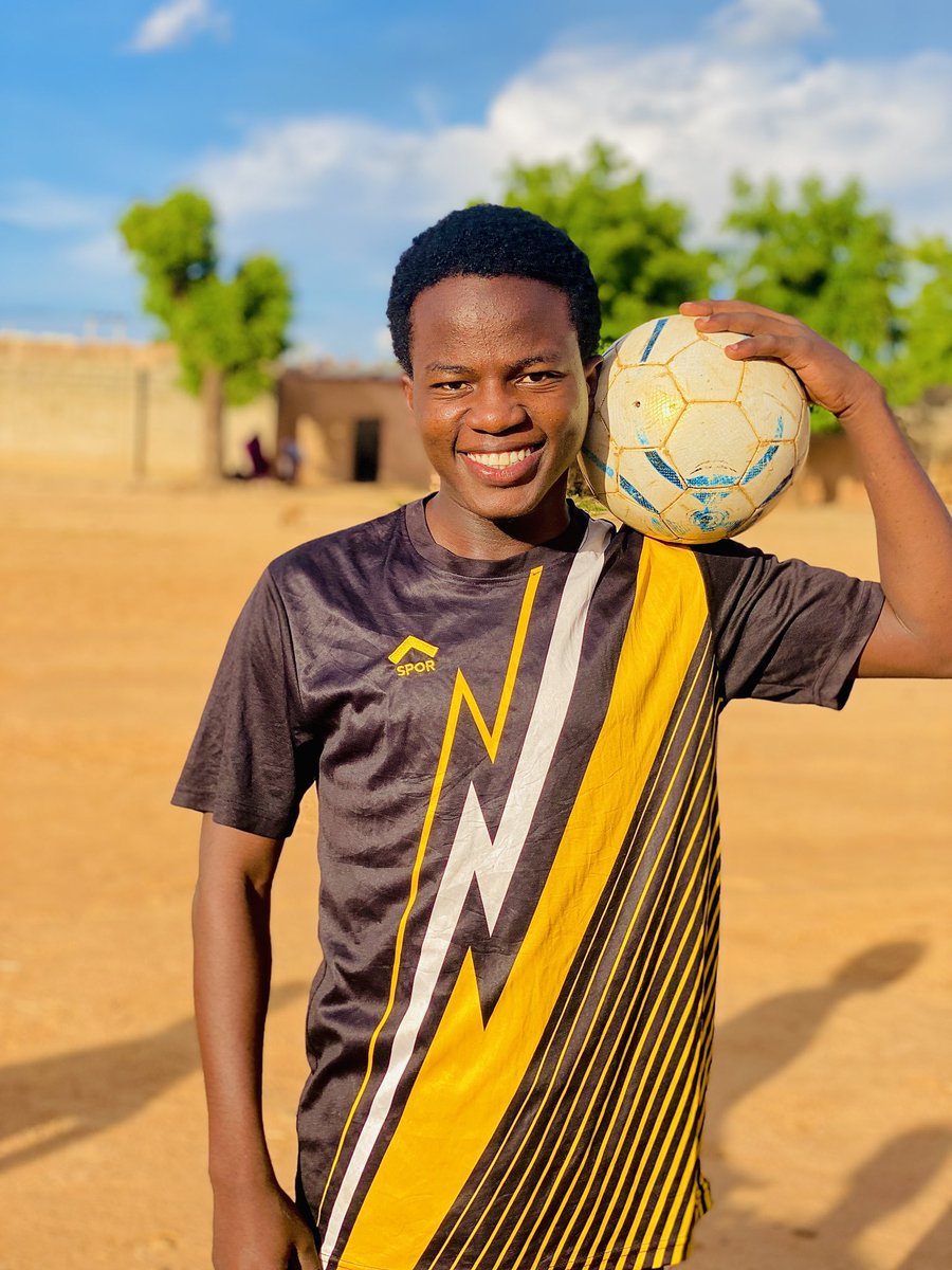 𝐘𝑢𝙨𝓲 tweet media