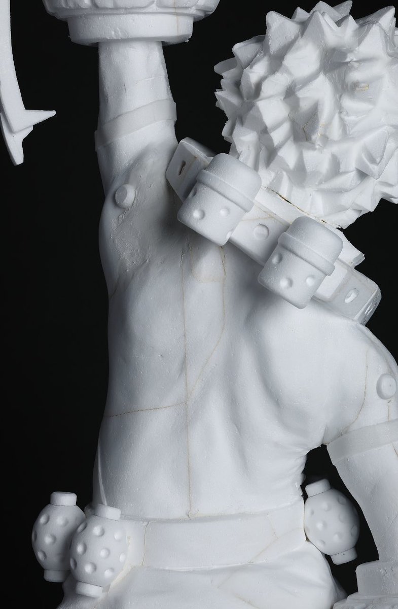 25년 도쿄 설치 예정
바쿠고 1위 동상 
이것뭐에요? ㅆ발.............