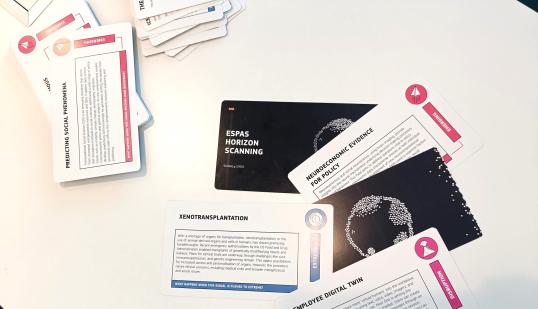 PTSP (@ptsppsfs) on Twitter photo 🎴 Karty z wczesnymi sygnałami #EUPolicyLab <a href="/EU_Commission/">European Commission</a> to kreatywny sposób na start warsztatów! 💡 Icebreaker, który pobudza kreatywność i myślenie o przyszłości – 113 kart. #HorizonScanning #innowacje #earlysignals #strategia #warsztaty
🔗 policy-lab.ec.europa.eu/news/mood-futu… 🎴 Karty z wczesnymi sygnałami #EUPolicyLab <a href="/EU_Commission/">European Commission</a> to kreatywny sposób na start warsztatów! 💡 Icebreaker, który pobudza kreatywność i myślenie o przyszłości – 113 kart. #HorizonScanning #innowacje #earlysignals #strategia #warsztaty
🔗 policy-lab.ec.europa.eu/news/mood-futu…