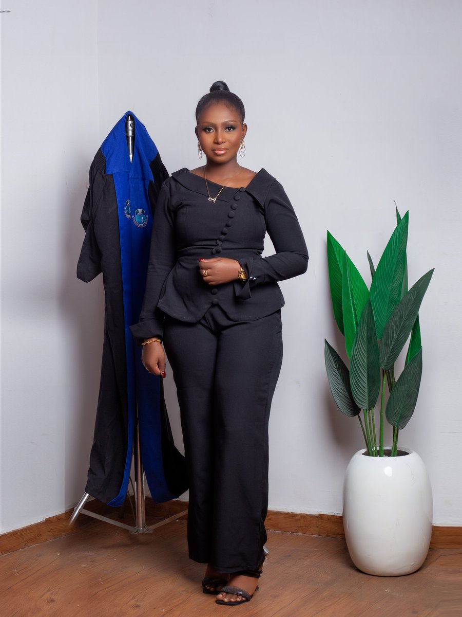 Mieedere's tweet image. Joyful milestone achieved 🌹🥰

Congratulations to me ,and a happy convocation 🌹🥰
#uniport