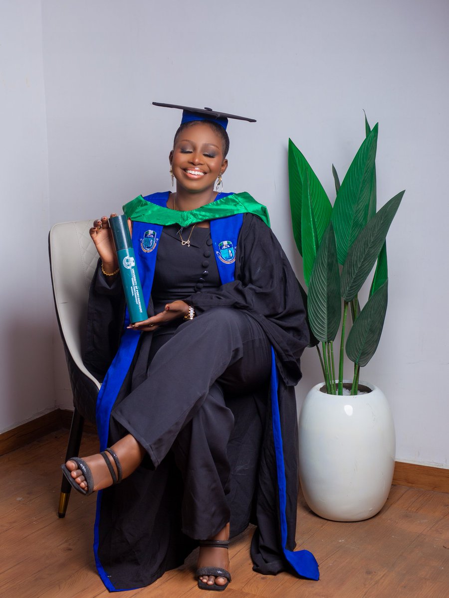 Mieedere's tweet image. Joyful milestone achieved 🌹🥰

Congratulations to me ,and a happy convocation 🌹🥰
#uniport