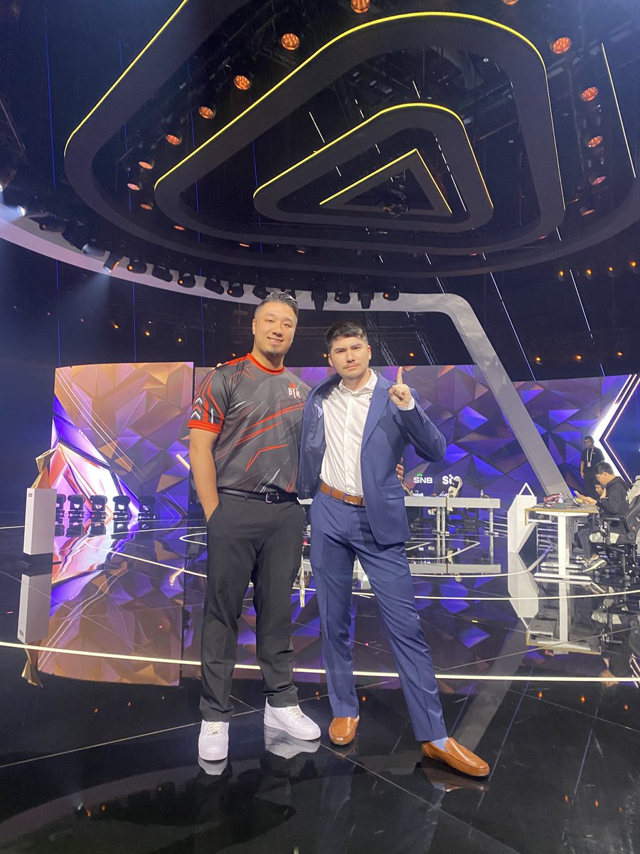 PikaDiff's tweet image. Rank 1 & rank 2 defenders reunited 😤
@YoumuusYT
#EWC #HOK