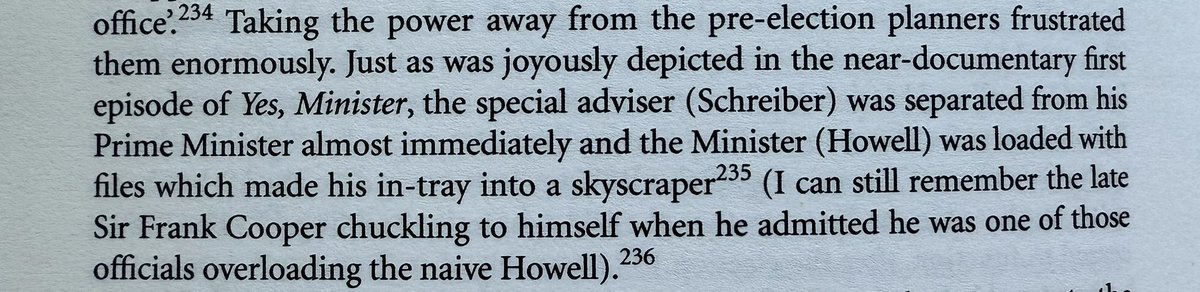 JonDavis73's tweet image. Nice obituary of Lord Marlesford (Mark Schreiber). I interviewed him for my PhD/book ‘Prime Ministers & Whitehall 1960-74’. As a high profile special adviser to Heath in opposition & then in government, he was in effect the real life Frank Weisel
thetimes.com/uk/obituaries/…
