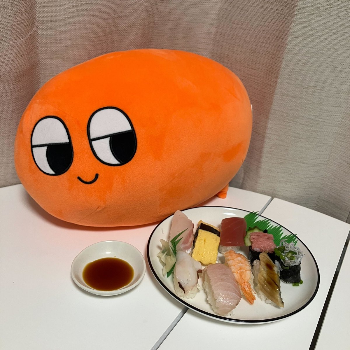 今週もおつかれさま～！
今日の夜ご飯は、お・す・し🍣💕
みんなは何食べるのかな？