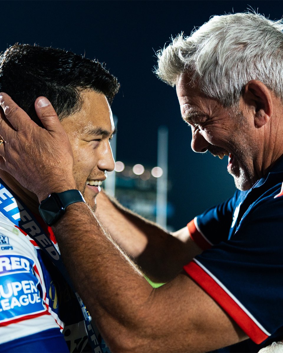 Ellgren (@officialellgren) on Twitter photo An enthralling last-minute drop goal saw our partners <a href="/WTrinityRL/">Wakefield Trinity</a> edge Leeds Rhinos in a Super League classic in Round 20! 👏
#Ellgren | #WhereTheGameBegins An enthralling last-minute drop goal saw our partners <a href="/WTrinityRL/">Wakefield Trinity</a> edge Leeds Rhinos in a Super League classic in Round 20! 👏
#Ellgren | #WhereTheGameBegins