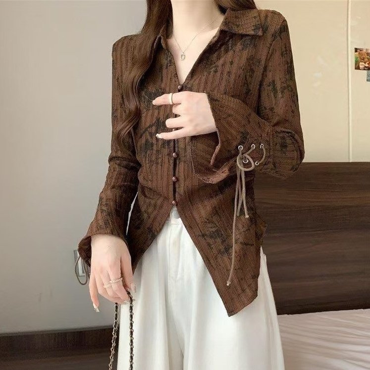 Korean long sleeve shirt 

– a thread