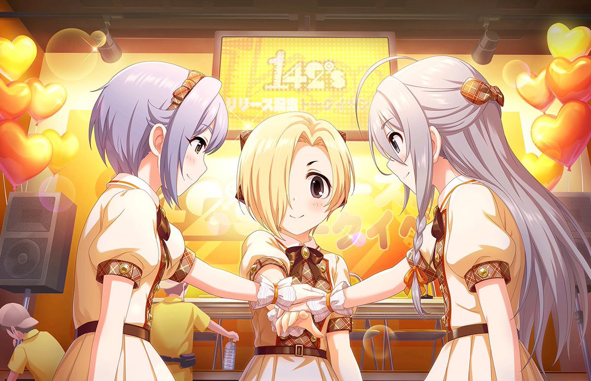 tajitajitaji's tweet image. オレンジタイムコミュの142'sトークイベントのイラストが大好きすぎるのでそちらをモチーフにステージ横から覗いてる3人でラフ出させてもらいました!😭
しおりさんありがとうございます〜!!142ーーーー!!!