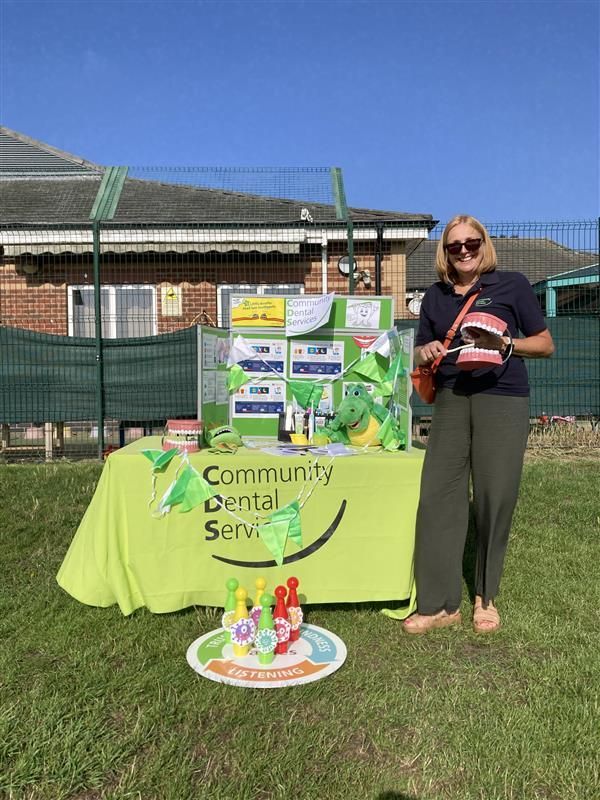 CDS_CIC's tweet image. Jane from Lincolnshire Oral Health Improvement is supporting the HAF event at Lincoln North Children’s Centre-come along and grab a free toothbrush! #OHImprovement #HAF2025 #OHILincolnshire #community