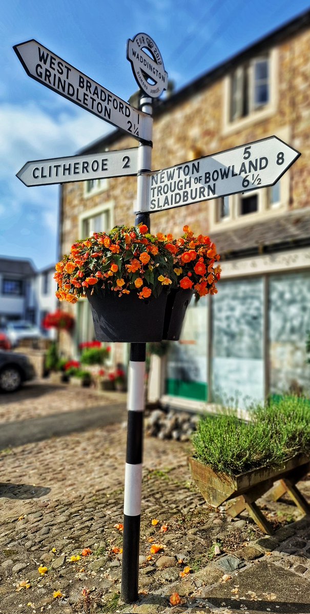 Newckie's tweet image. Beautiful Waddington near Clitheroe, Lancashire. 
#fingerpostfriday