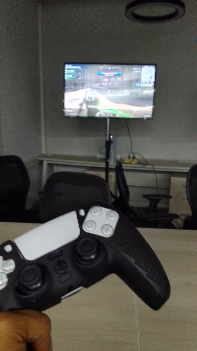 Had a blast playing <a href="/BloodLoopGAME/">BloodLoop🔺 | Hero-Shooter</a> &amp; <a href="/playoffthegrid/">Off The Grid</a> at the W3K Summit 🔥

Web3 gaming is next-level — insane graphics, smooth gameplay &amp; real-time action.
Thanks <a href="/Web3_kerala/">Web3 Kerala</a>, <a href="/GamingOnAvax/">Avalanche Gaming 🔺</a> &amp; <a href="/AvaxTeam1/">Avalanche Team1</a> for the epic vibes 🎮💥