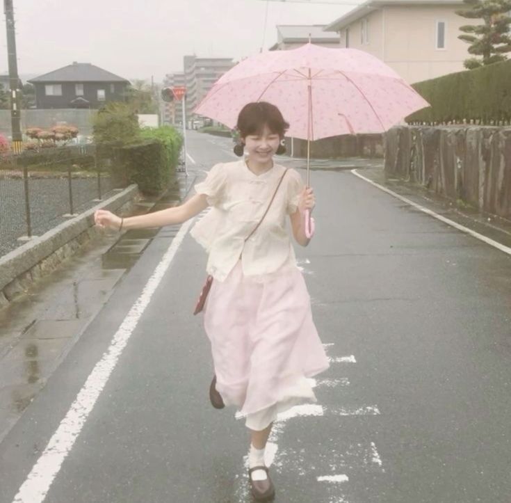 rorobiie's tweet image. my little adventure today!!!! It started raining so I had to run :c BUT BUT I got some flowers and snacks