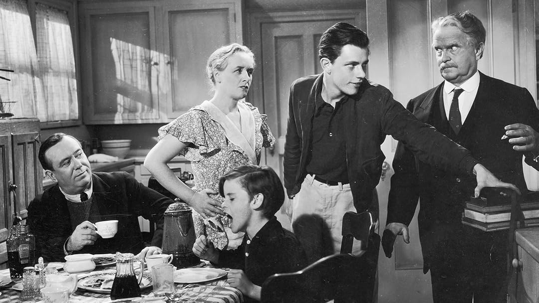 DEJAD PASO AL MAÑANA (MAKE WAY FOR TOMORROW. Leo McCarey, 1937) es uno de los retratos más agudos sobre las dificultades de la vejez y sobre el egoísmo que puede romper a las familias más unidas.
Imprescindible y vigente, a pesar de sus casi nueve décadas.
¿La habéis visto?