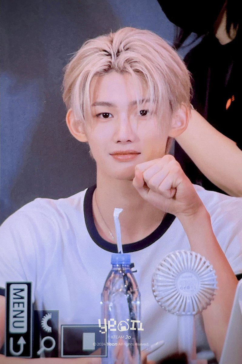 ukeuijoo's tweet image. call me jo the way i’m all ears