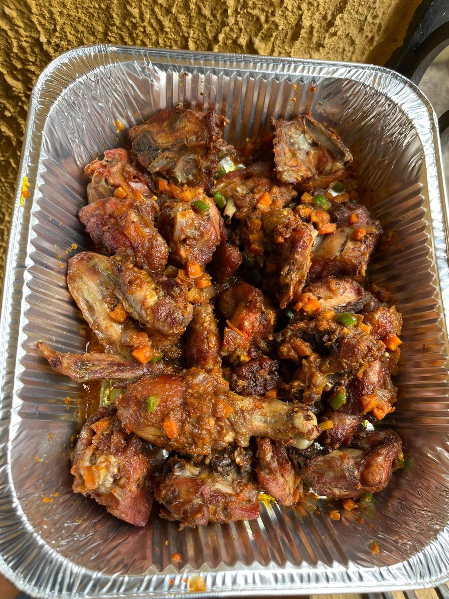 chypeks's tweet image. 4 shades of my peppered chicken
Use this one to cure cold😂😂😂
NWANYI Nnewi dikwa active ✅