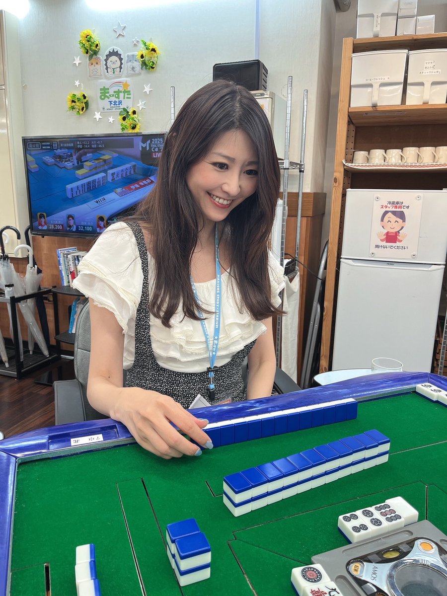marsta_shimo's tweet image. 本日が初ゲストの
岡田 智子プロ@tomokookada_RQご来店中です😍
毎時55分に卓抽選を行っておりますので、ご来店予定の方はそれまでにお越しくださいませ~
※21時55分の回が最終回です